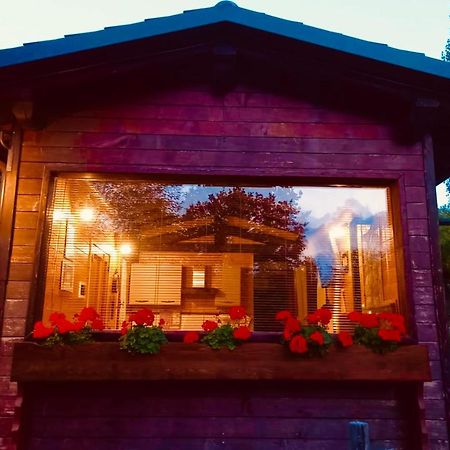 Chalet Vacanze Il Daino Leonessa Luaran gambar